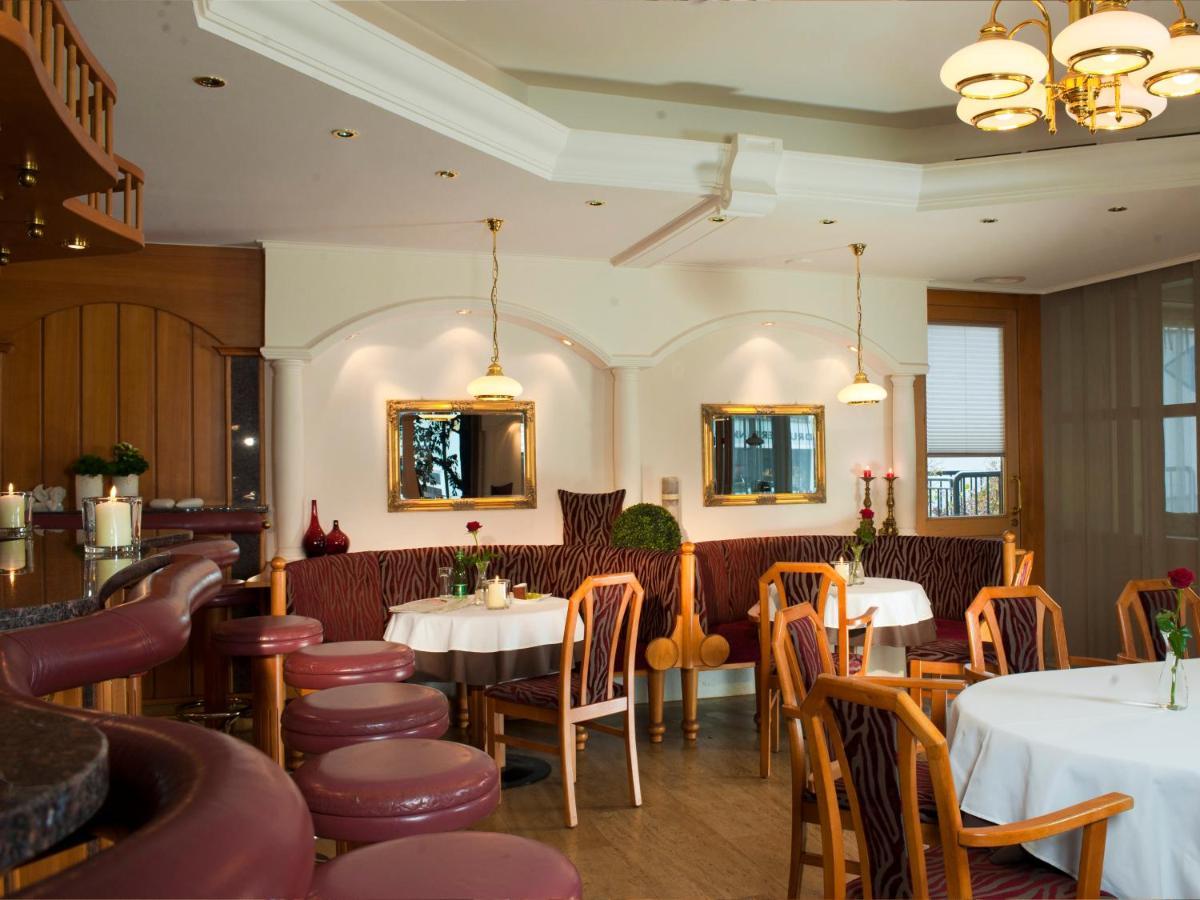 Stadthotel Eggerbraeu Imst Exteriör bild